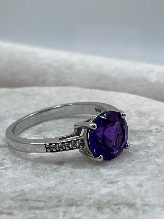 925 Sterling Silver Amethyst And White Topaz Solitaire Ring Size S