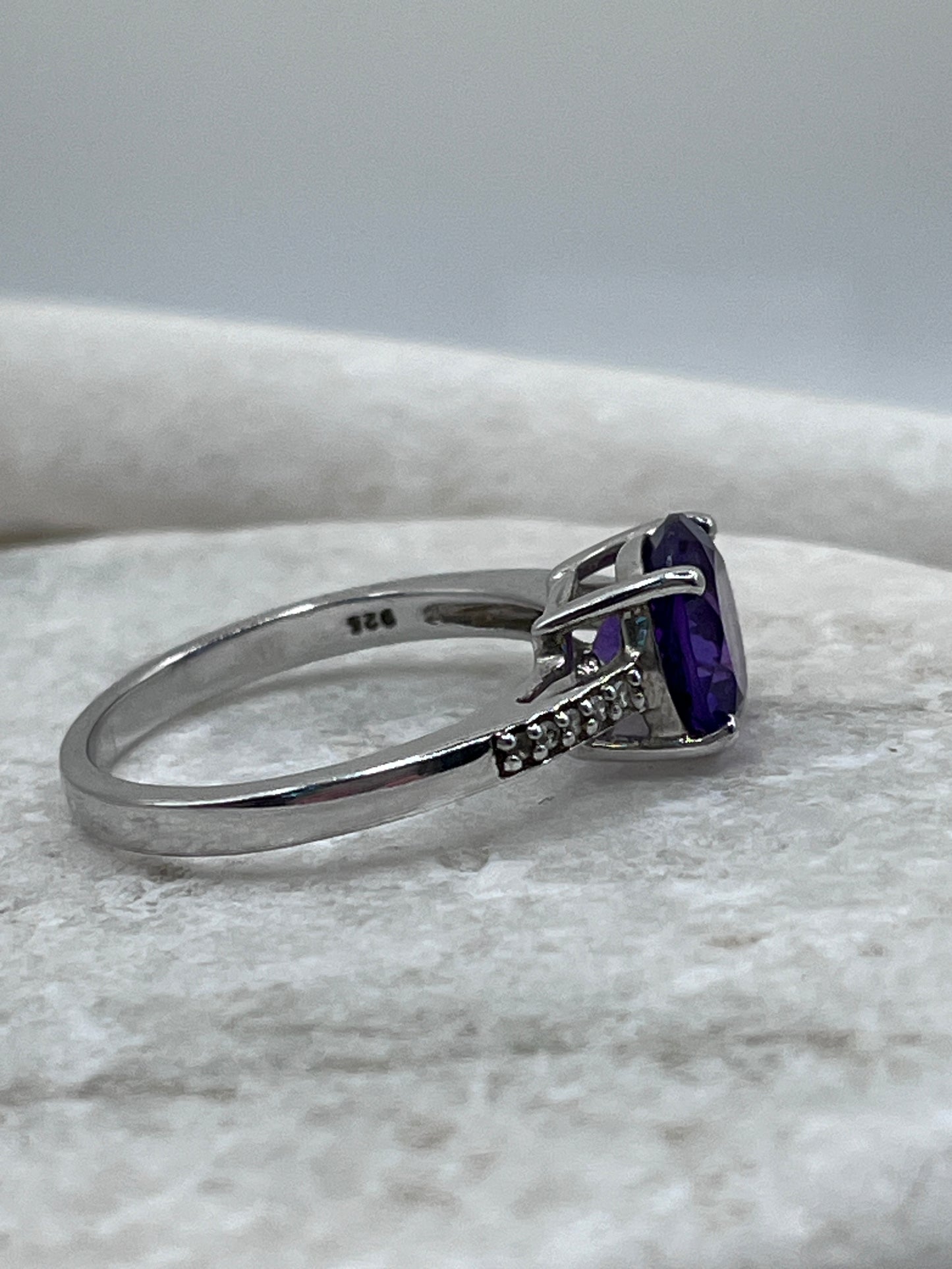 925 Sterling Silver Amethyst And White Topaz Solitaire Ring Size S