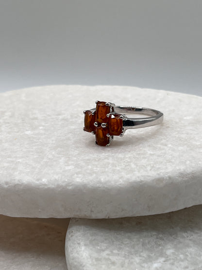 925 Sterling Silver Orange Kyanite Size S