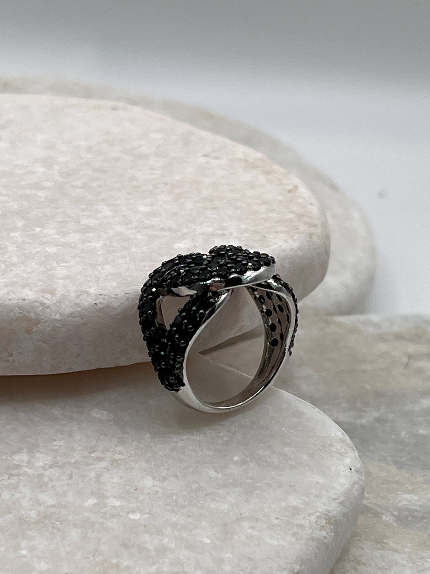 925 Sterling Silver Black Spinel Twist Ring Size K