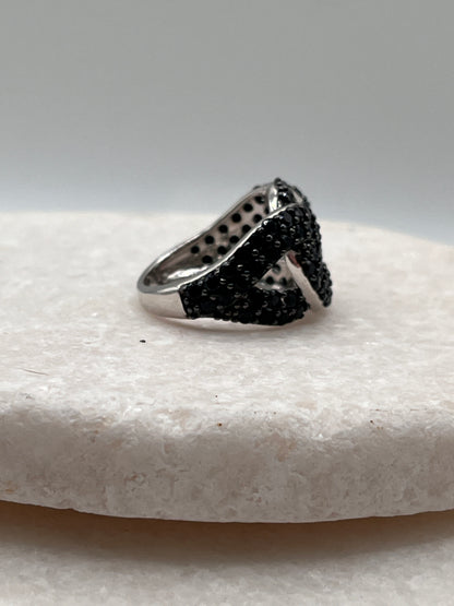 925 Sterling Silver Black Spinel Twist Ring Size K