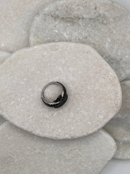 925 Sterling Silver Black Spinel Twist Ring Size K