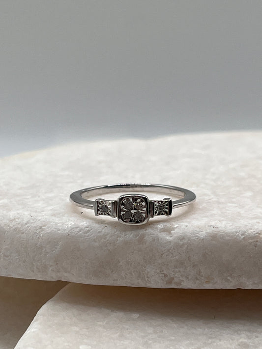 925 Sterling Silver Diamond Trilogy Size Q