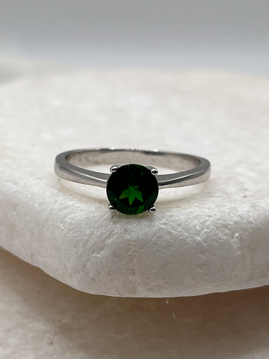 925 Sterling Silver Chrome Diopside Solitaire Ring Size O