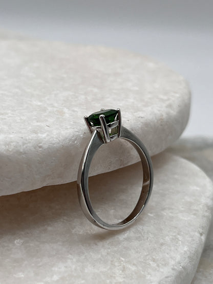 925 Sterling Silver Chrome Diopside Solitaire Ring Size O