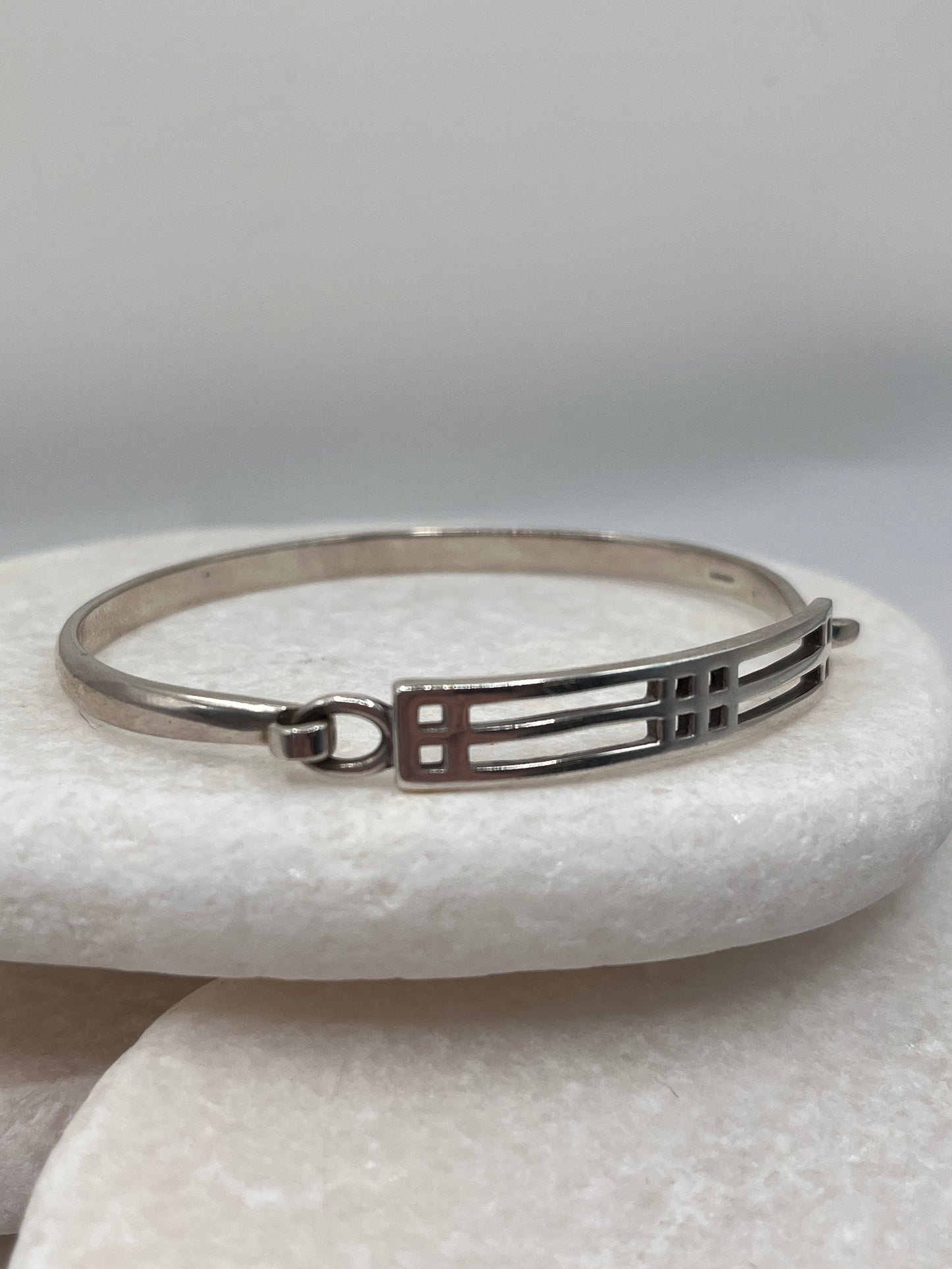 925 Sterling Silver Geometric Hinged Bangle