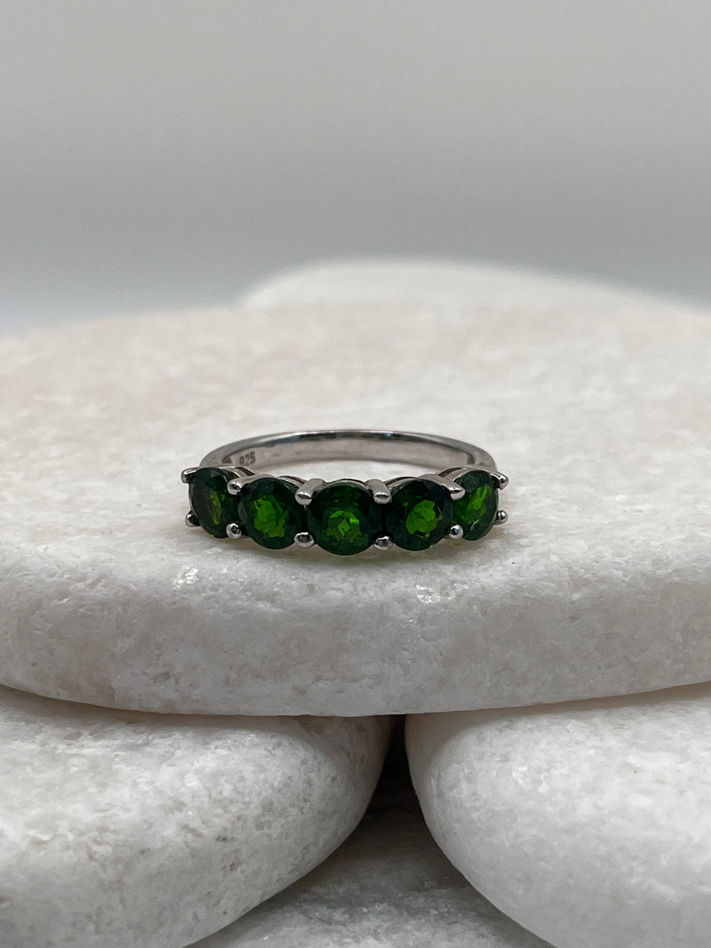 925 Sterling Silver Chrome Diopside Half Eternity Size P