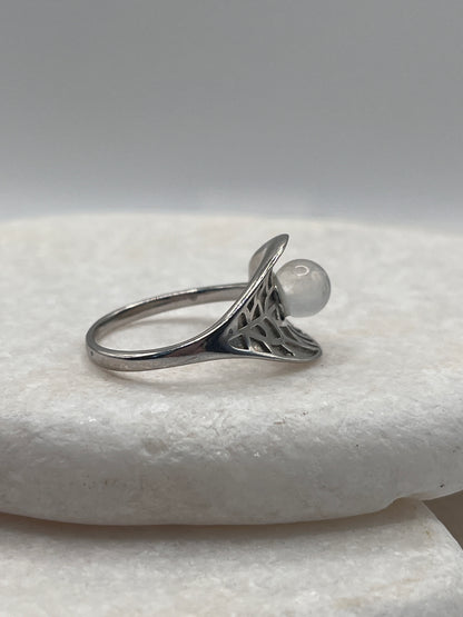925 Sterling Silver Moonstone Leaf Size S