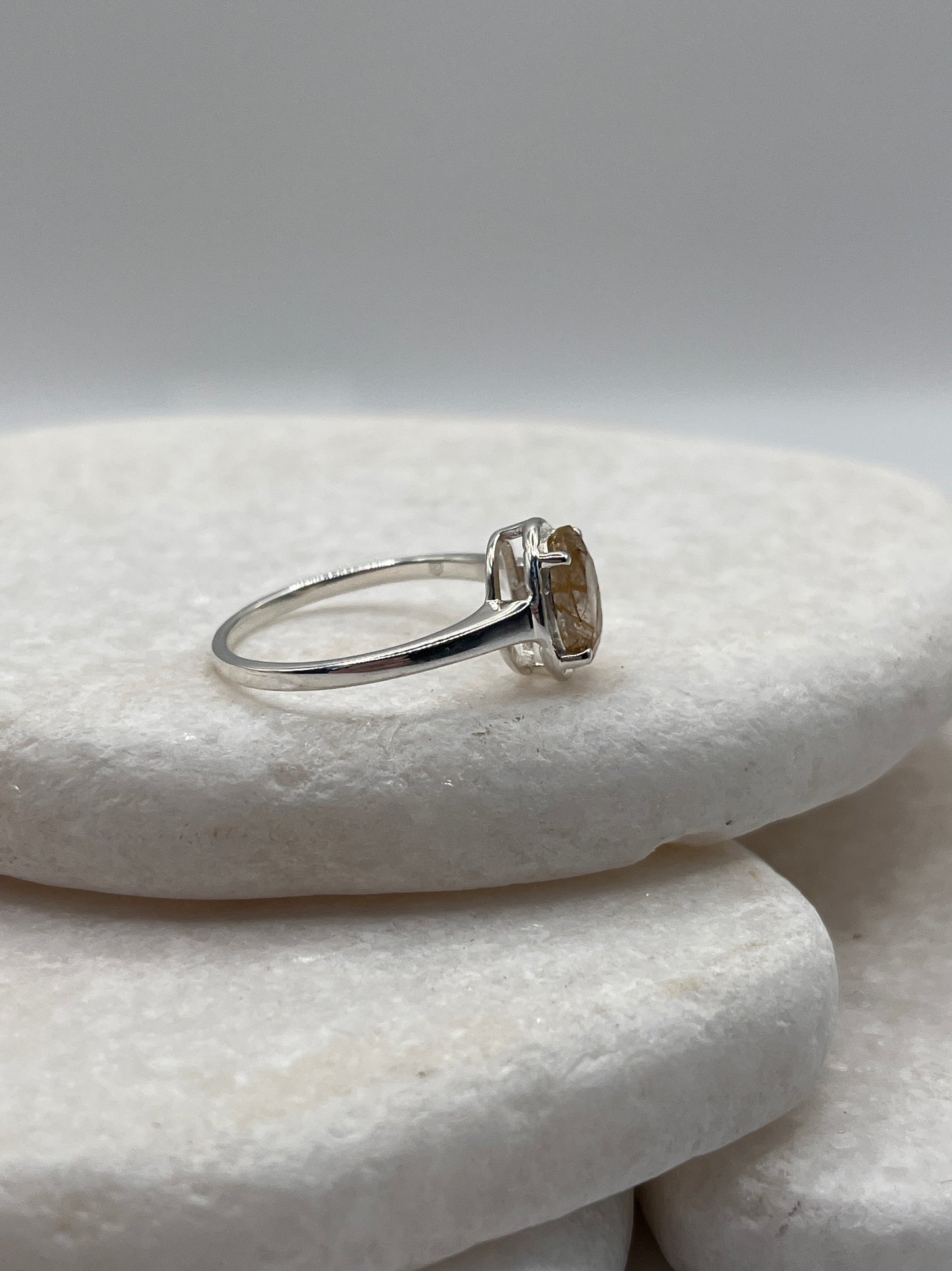 925 Sterling Silver Golden Rutile Solitaire Size S