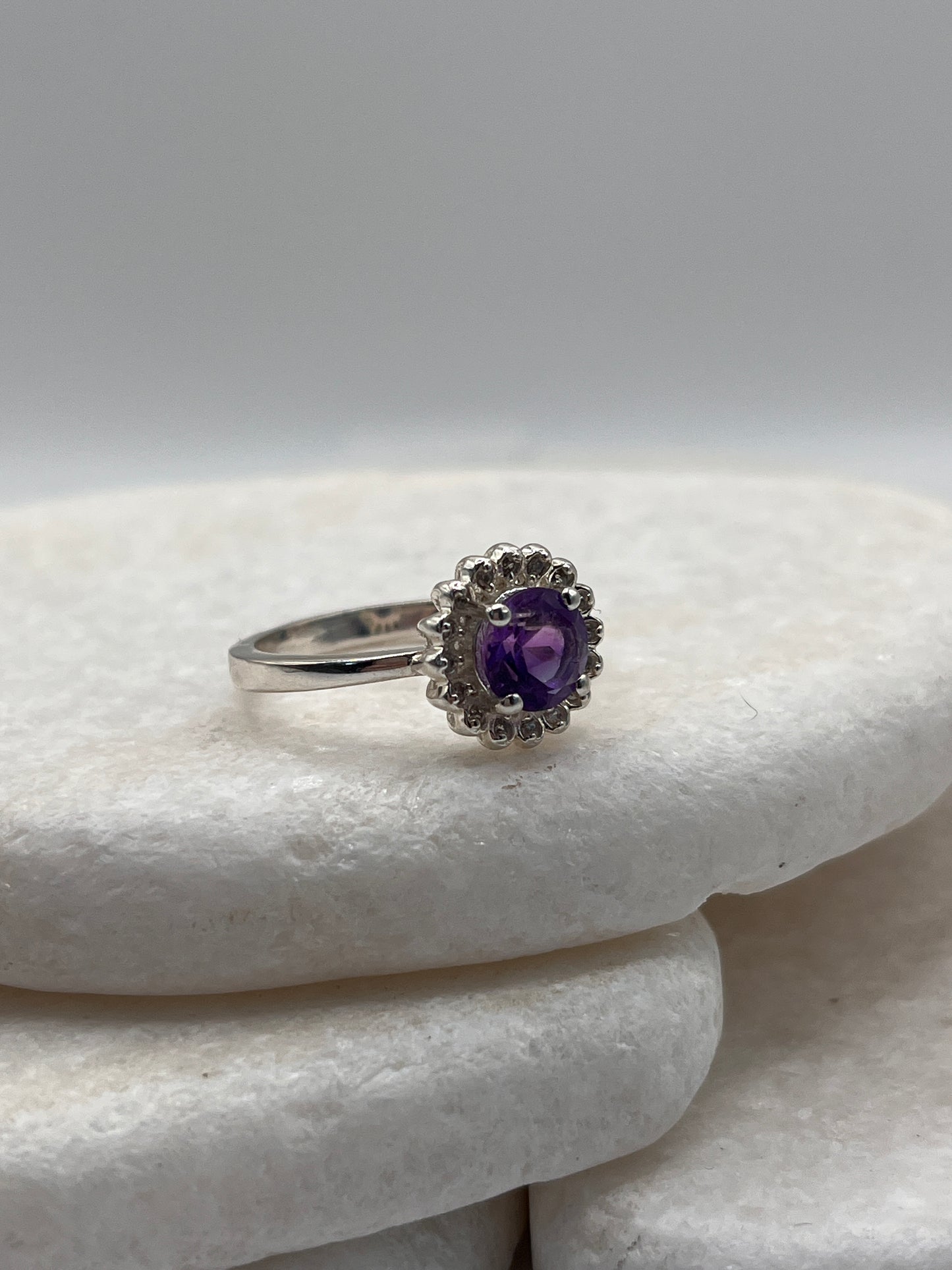 925 Sterling Silver Amethyst Halo Size S