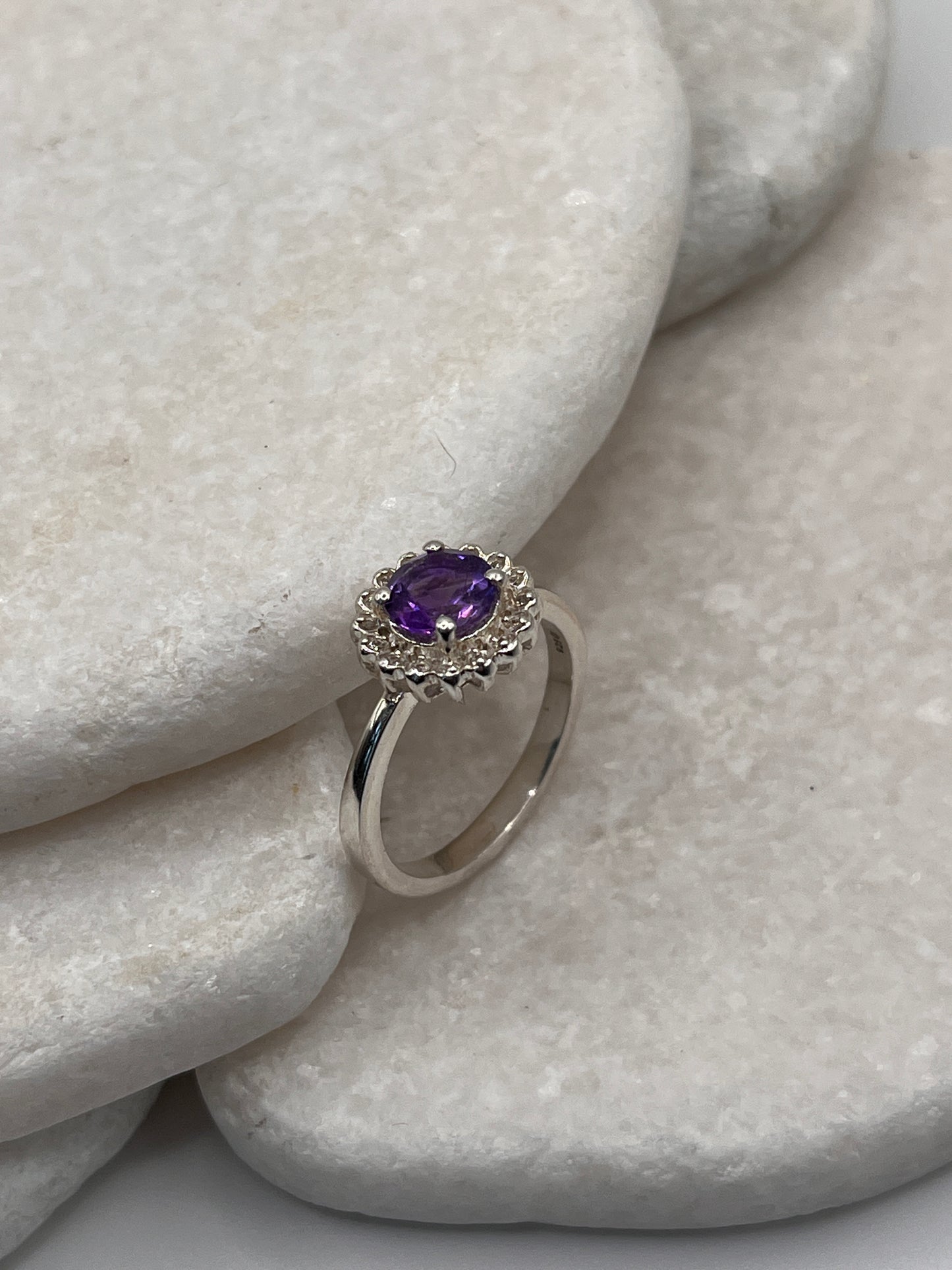 925 Sterling Silver Amethyst Halo Size S