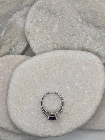 925 Sterling Silver Amethyst Solitaire Size S