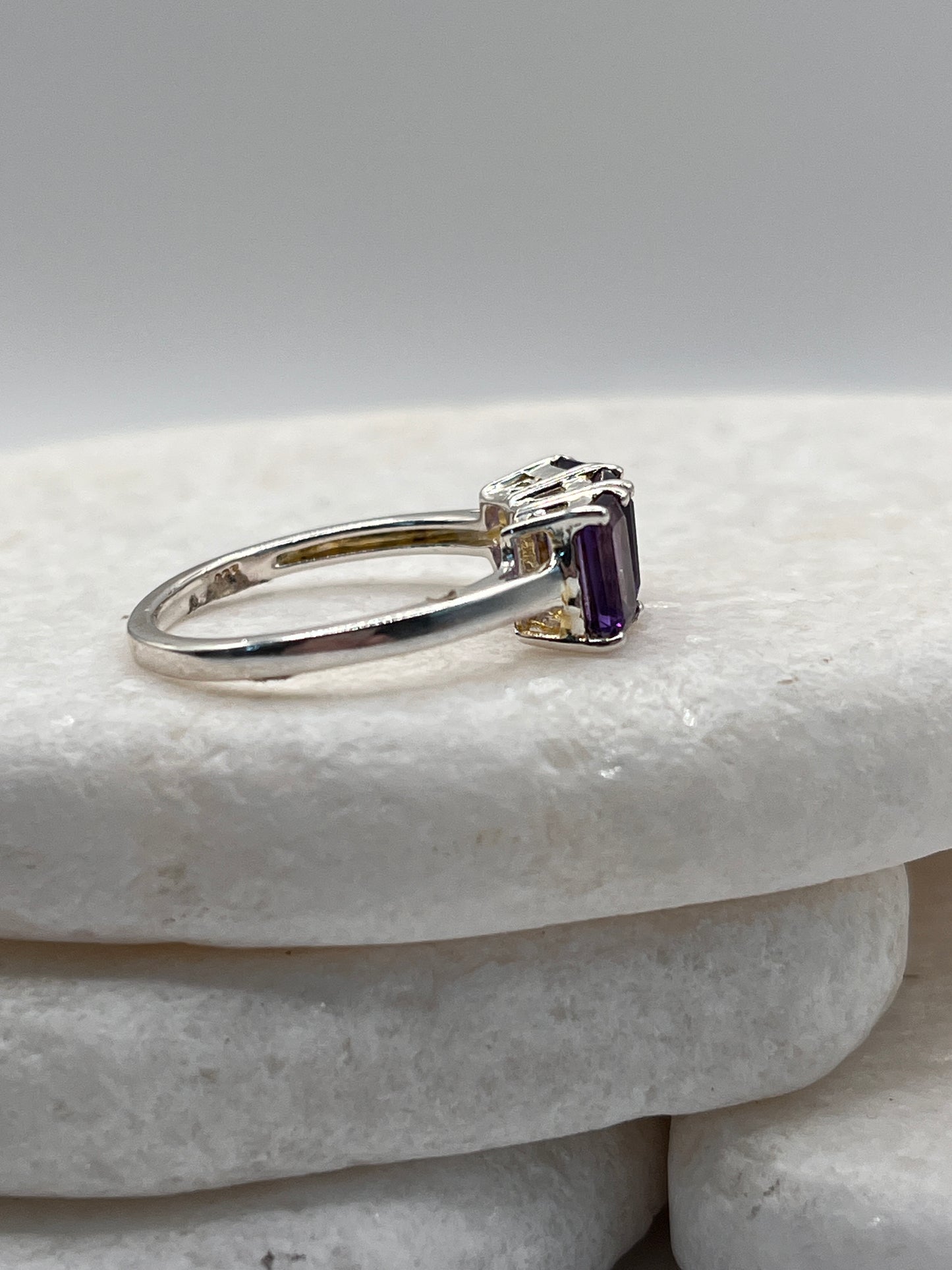 925 Sterling Silver Amethyst Trilogy Size S
