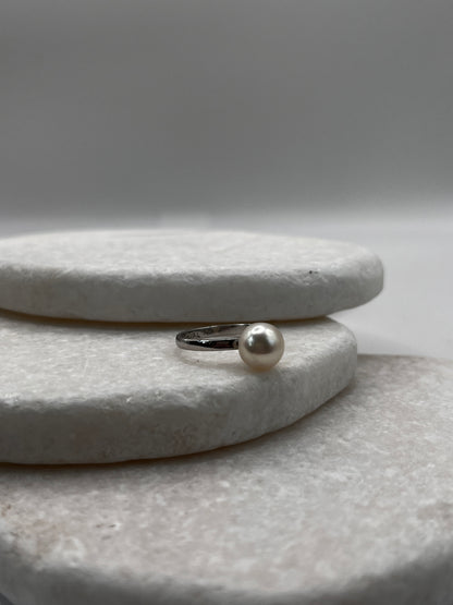 925 Sterling Silver Fresh Water Pearl Ring Size L