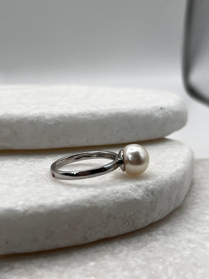 925 Sterling Silver Fresh Water Pearl Ring Size L