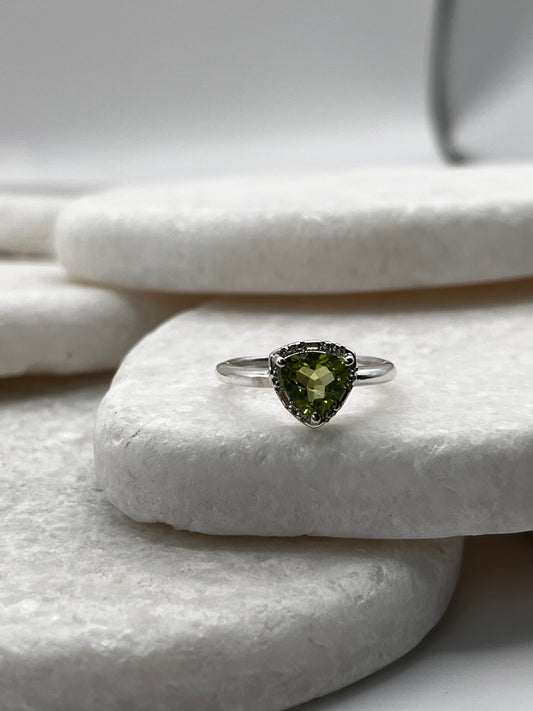 925 Sterling Silver Peridot Halo Ring Size L