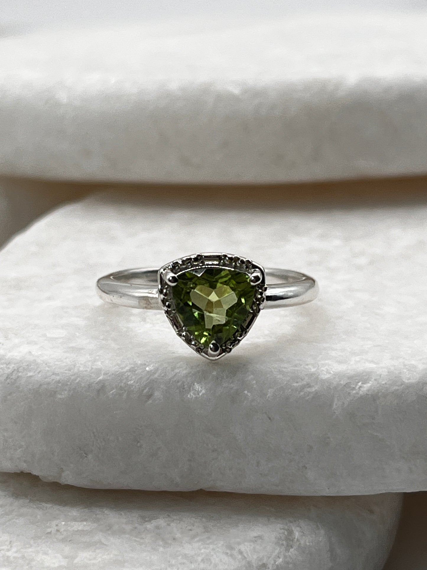 925 Sterling Silver Peridot Halo Ring Size L