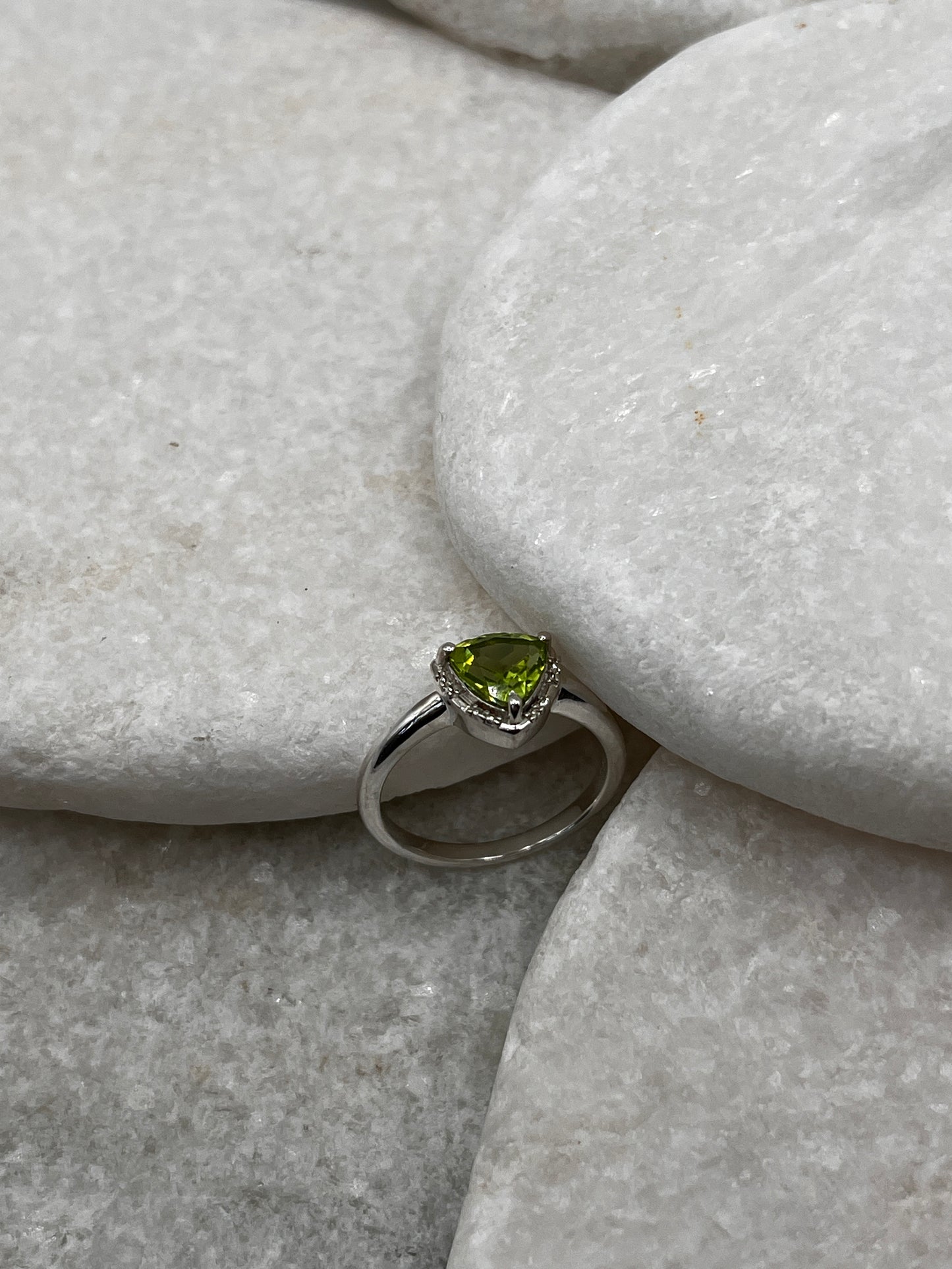 925 Sterling Silver Peridot Halo Ring Size L