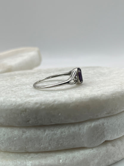 925 Sterling Silver Amethyst Twist Ring Size U,V