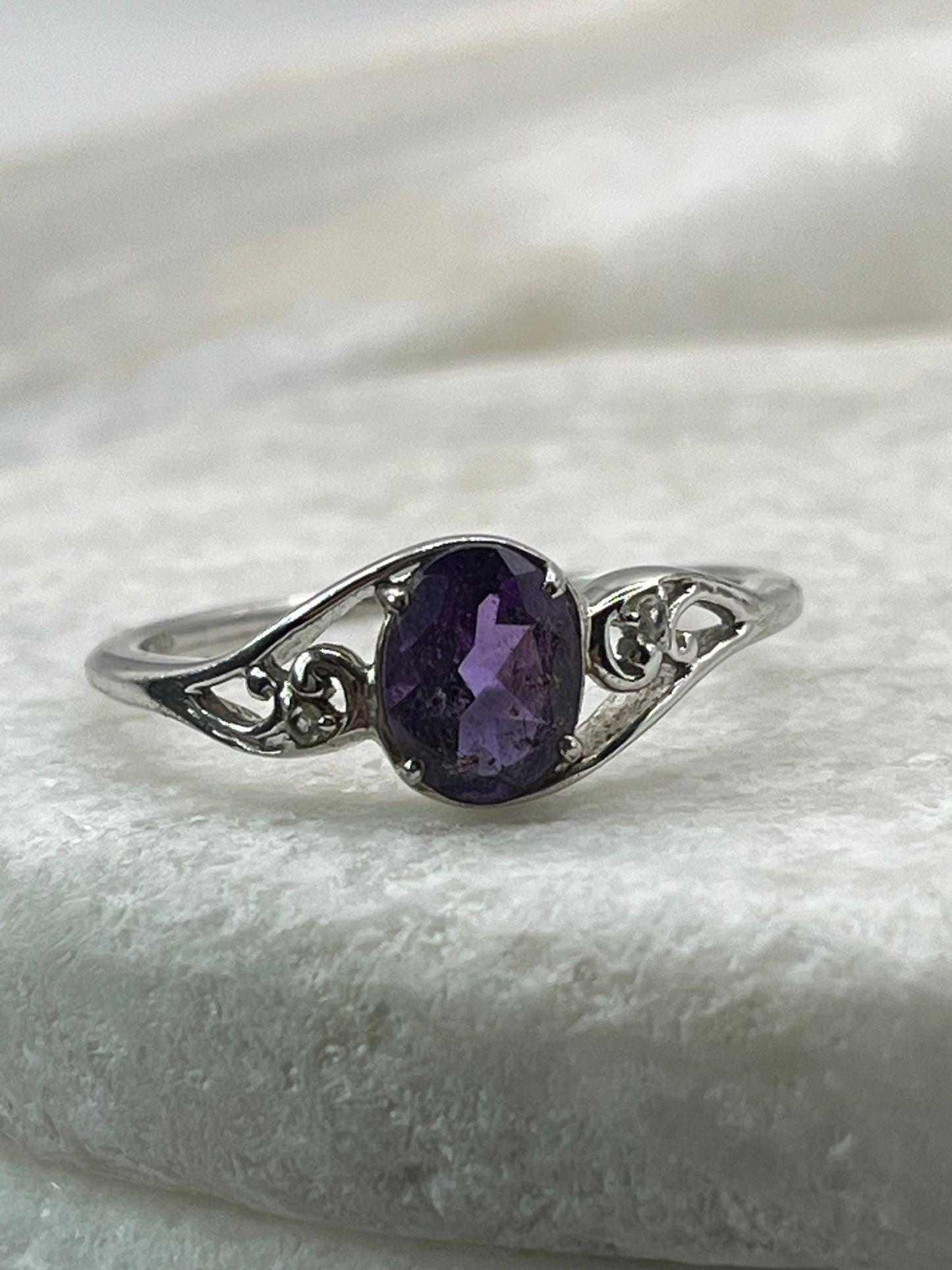 925 Sterling Silver Amethyst Twist Ring Size U,V