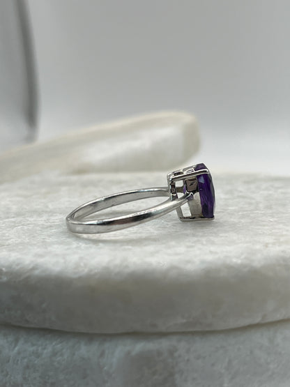 925 Sterling Silver Amethyst Tear Drop Ring Size S