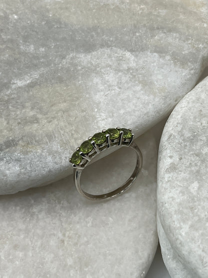 925 Sterling Silver Half Eternity Peridot Ring Size S