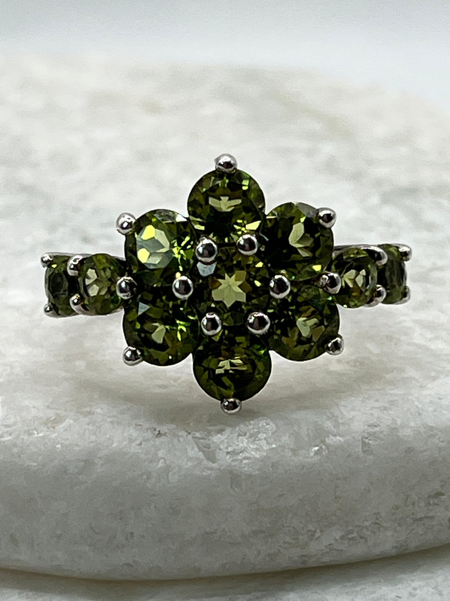 925 Sterling Silver Green Peridot Cluster Ring- Size R