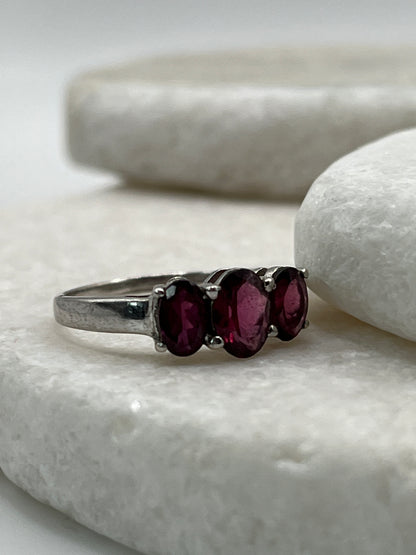 925 Sterling Silver Trilogy Garnet Ring- Size R