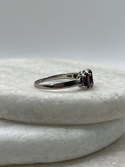 925 Sterling Silver Trilogy Garnet Ring- Size R
