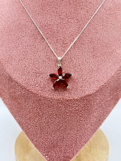 Vintage 925 Sterling Silver Garnet Flower Pendant