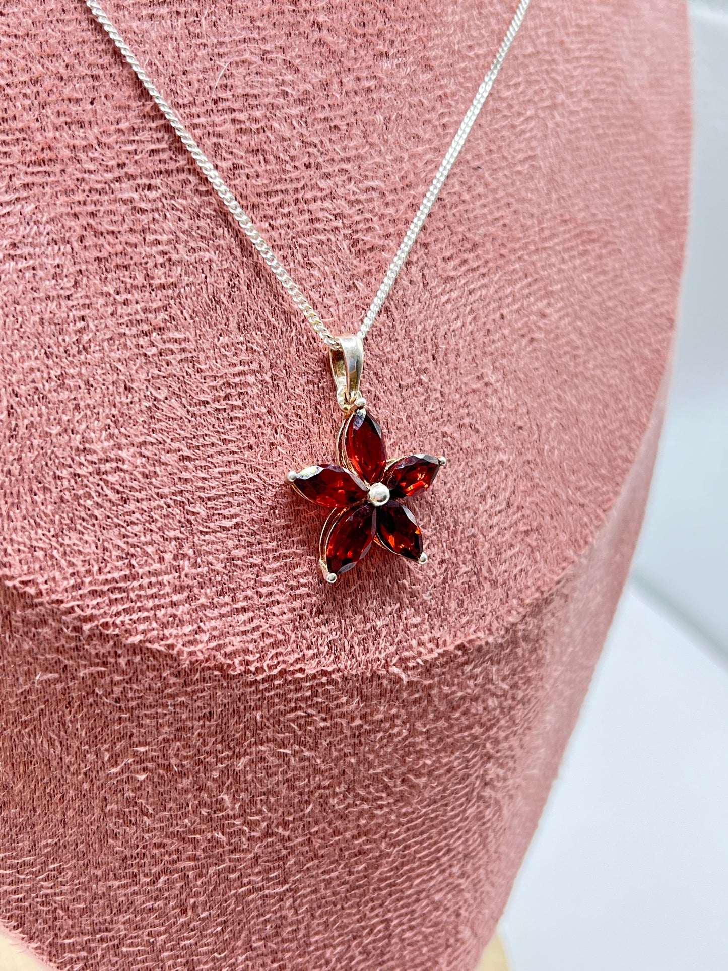 Vintage 925 Sterling Silver Garnet Flower Pendant