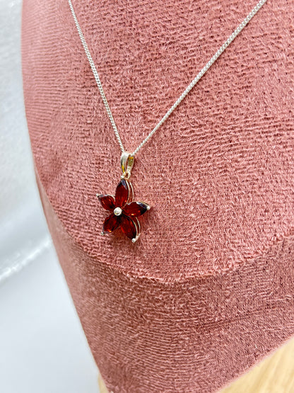 Vintage 925 Sterling Silver Garnet Flower Pendant