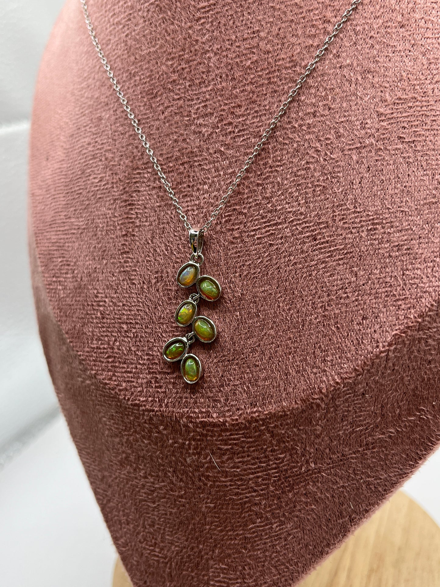 Vintage Ethiopian Opal Cascade Pendant Necklace – 925 Sterling Silver with 45cm Chain