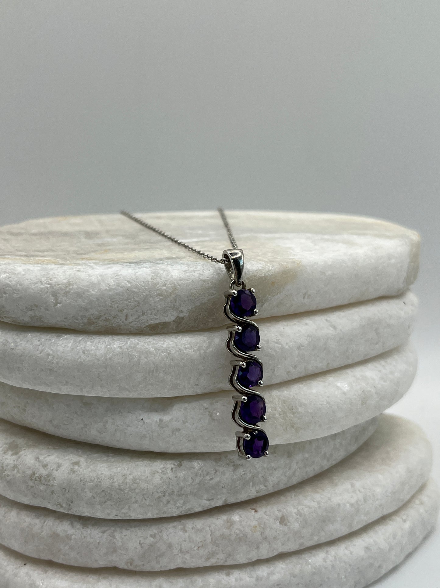 925 Sterling Silver Amethyst Five Stone Row Pendant On 45cm Chain