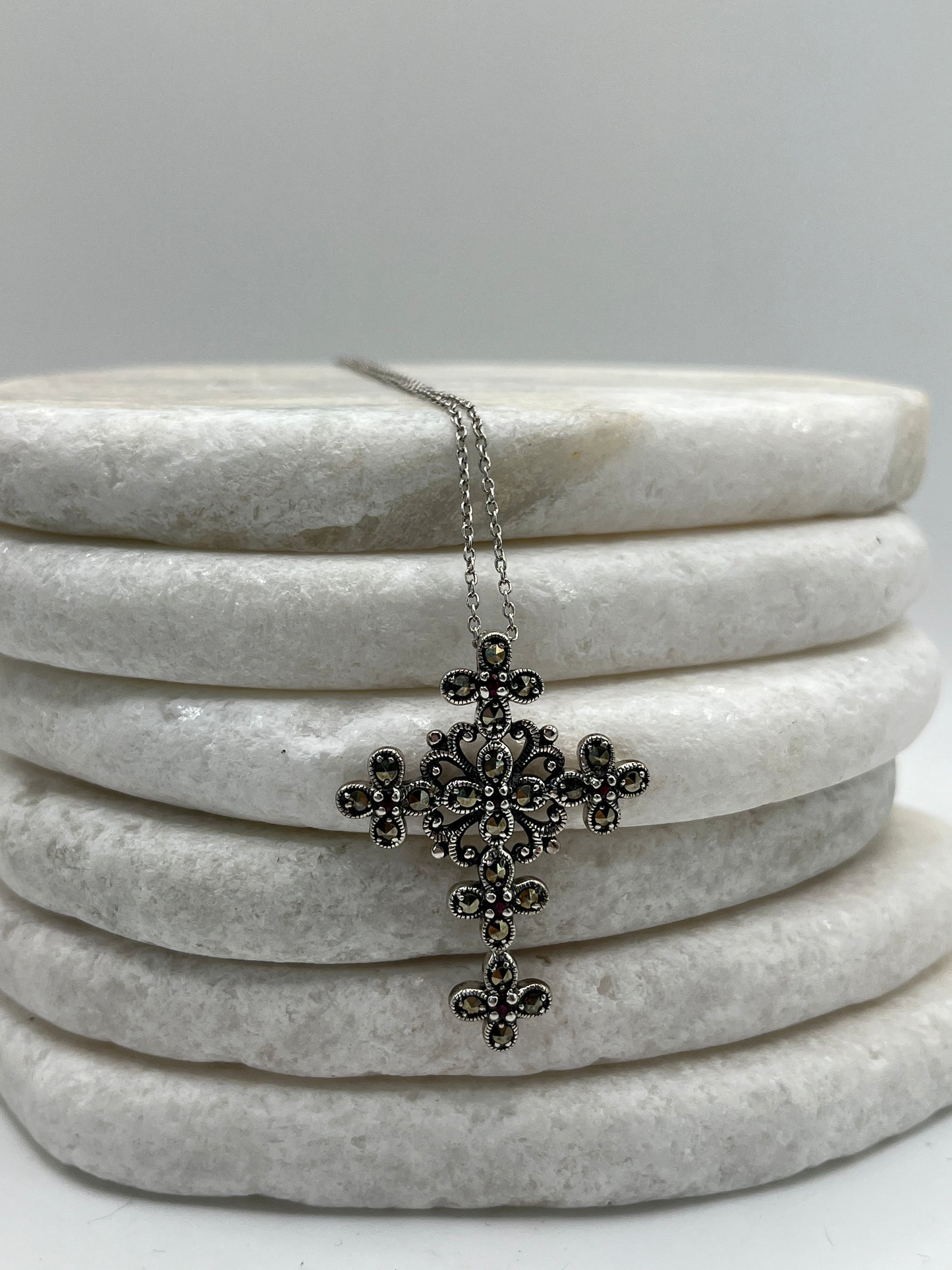 925 Sterling Silver Vintage Marcasite Gothic Style Cross On 45cm Chain
