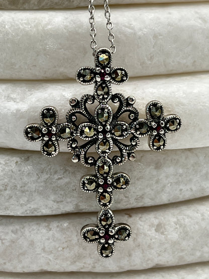 925 Sterling Silver Vintage Marcasite Gothic Style Cross On 45cm Chain