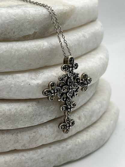 925 Sterling Silver Vintage Marcasite Gothic Style Cross On 45cm Chain