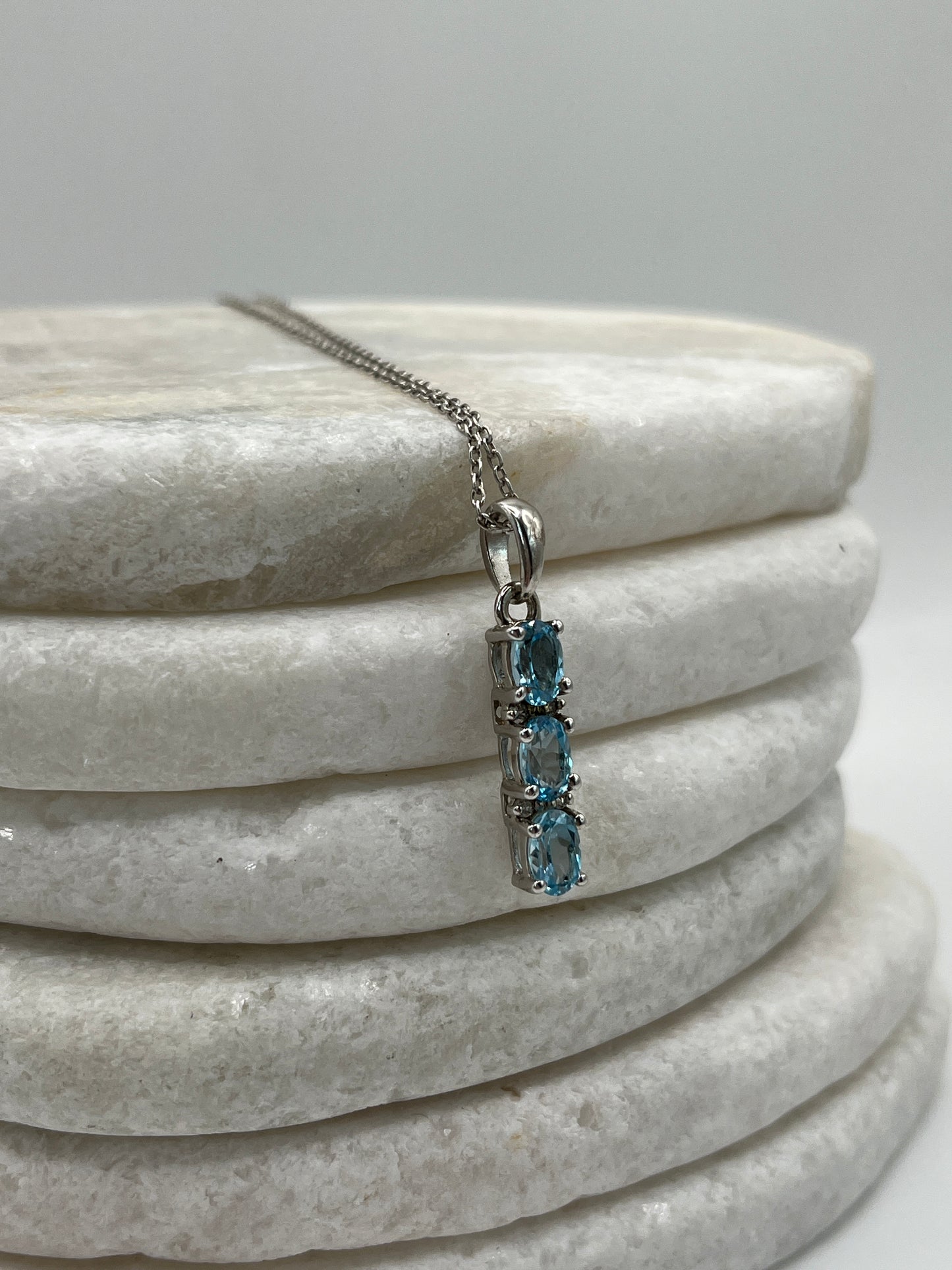 925 Sterling Silver Trilogy Swiss Blue Topaz Pendant on 45cm Sterling Silver Chain