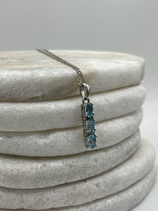 925 Sterling Silver Trilogy Swiss Blue Topaz Pendant on 45cm Sterling Silver Chain