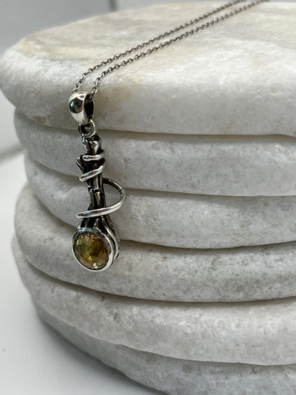 925 Sterling Silver Citrine Twist Pendant on 45cm Sterling Silver Chain