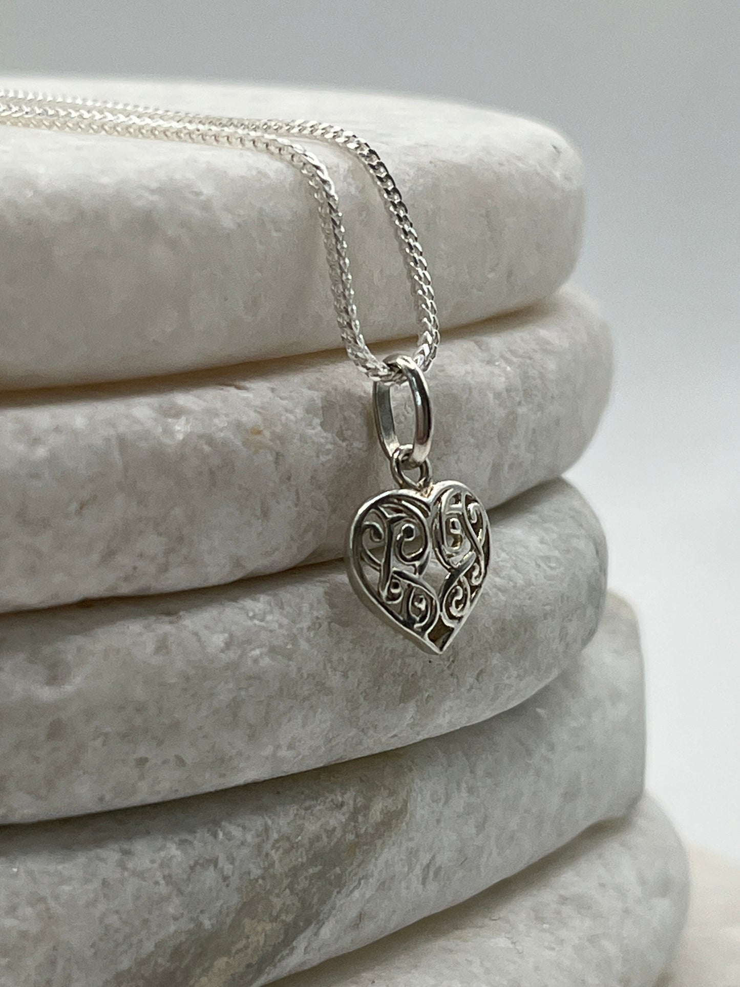 925 Sterling Silver Filigree Heart Pendant on 45cm Sterling Silver Chain