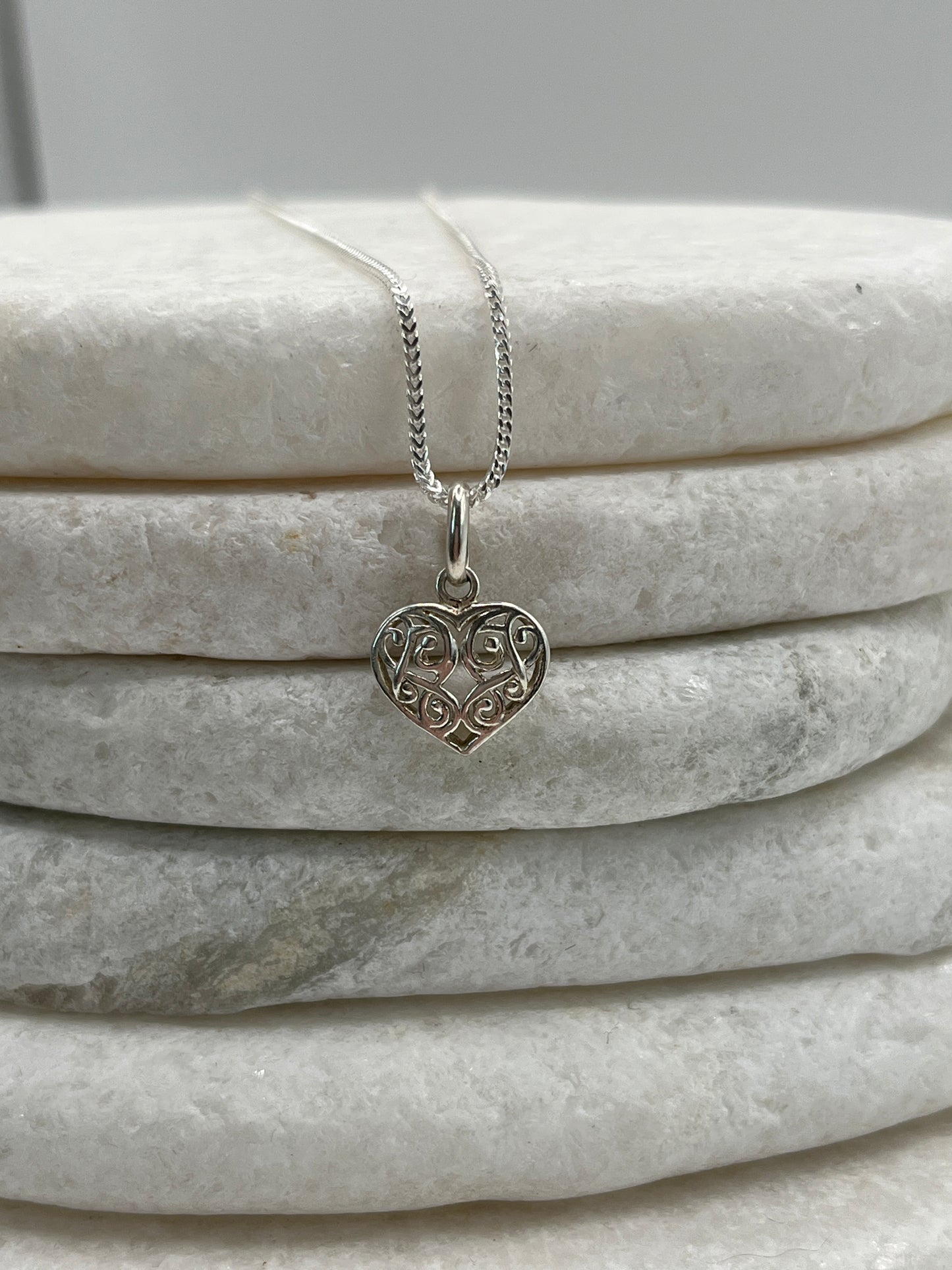 925 Sterling Silver Filigree Heart Pendant on 45cm Sterling Silver Chain