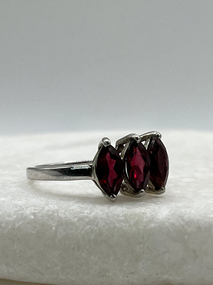 925 Sterling Silver Marquise Trilogy Garnet Ring - Size O