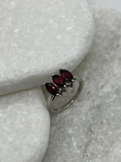 925 Sterling Silver Marquise Trilogy Garnet Ring - Size O