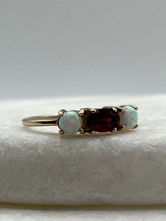 925 Sterling Silver Opal and Garnet Gilded Trilogy Ring - Size O