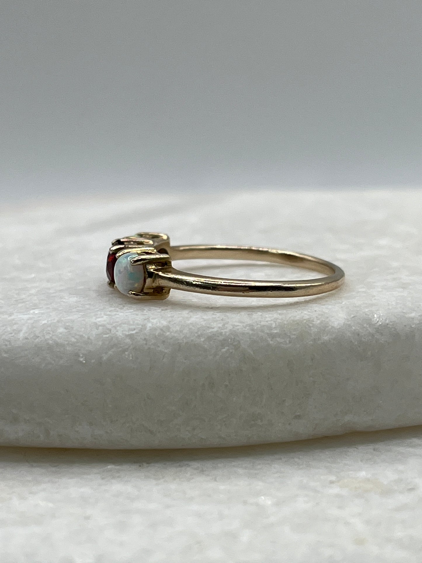 925 Sterling Silver Opal and Garnet Gilded Trilogy Ring - Size O