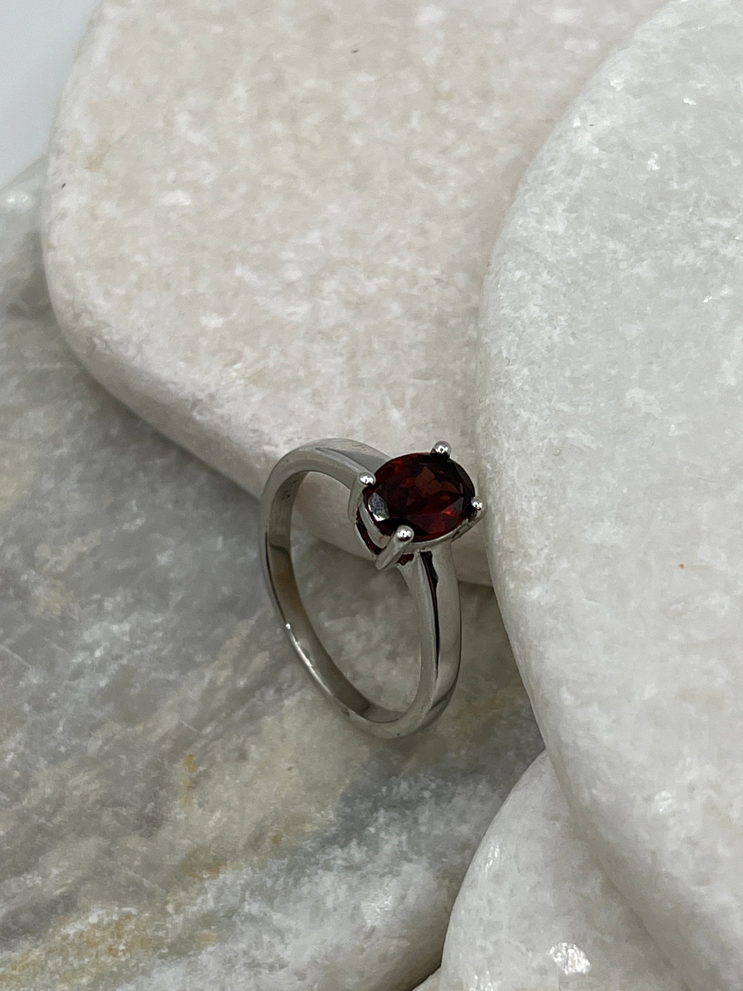 925 Sterling Silver Garnet Solitaire Ring - Size Q