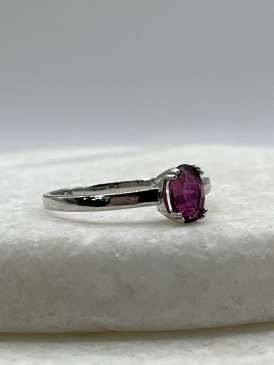 925 Sterling Silver Rajasthan Garnet Solitaire Ring - Size Q
