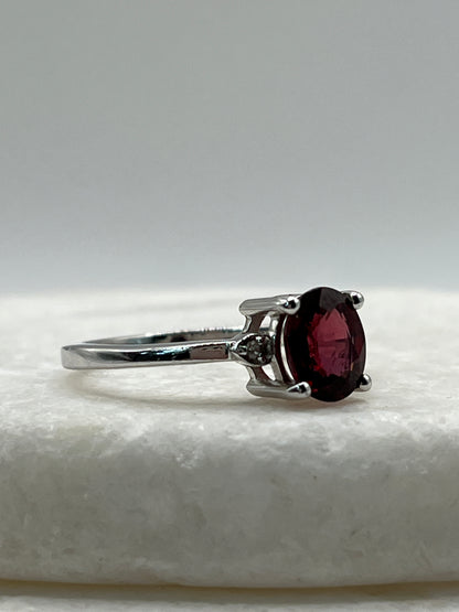 925 Sterling Silver Garnet and White Topaz Trilogy Ring - Size Q