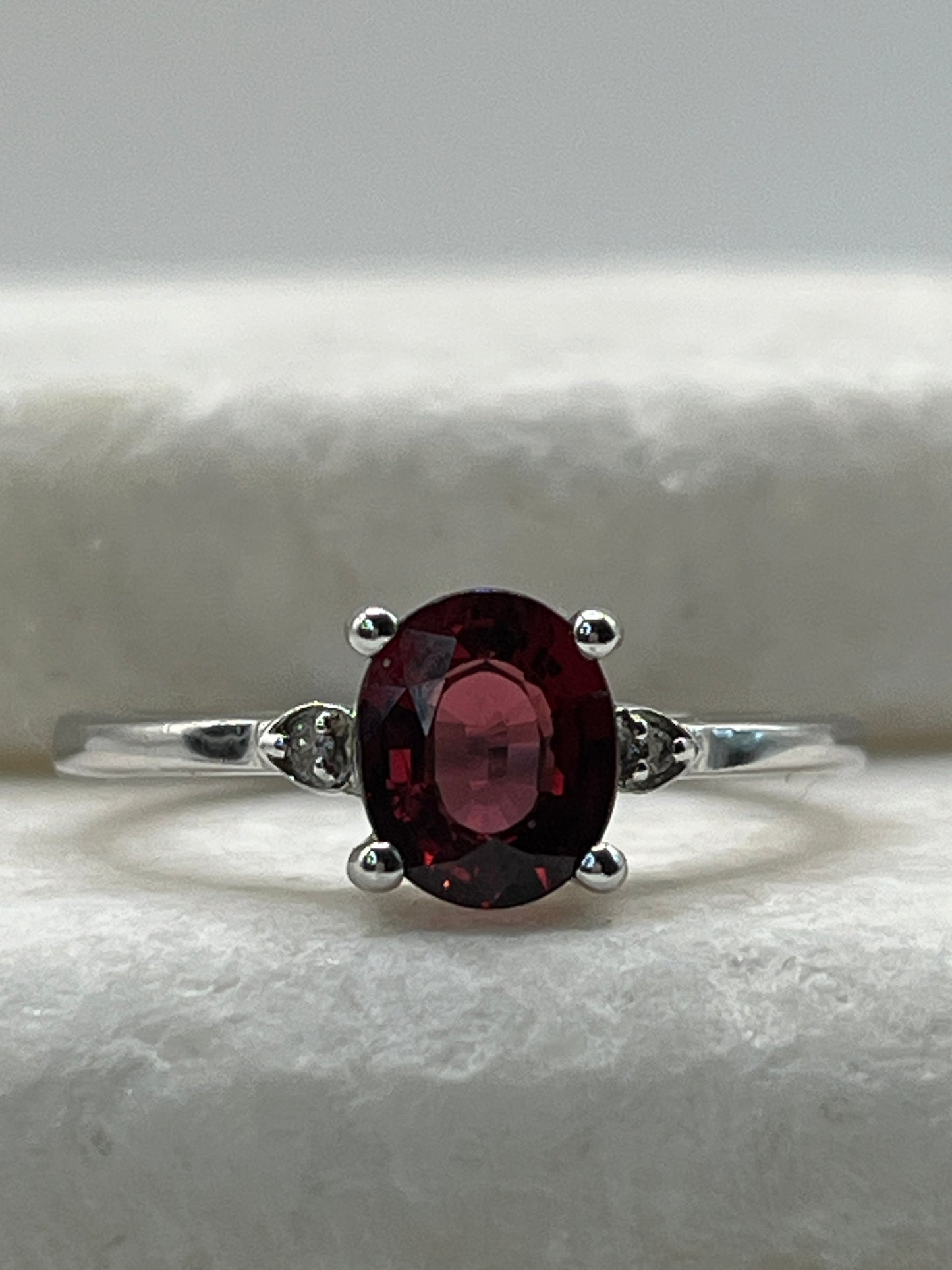 925 Sterling Silver Garnet and White Topaz Trilogy Ring - Size Q